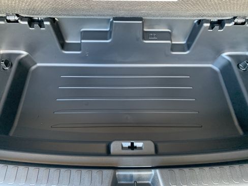 New 2026 Chevrolet Traverse Z71 w/ Driver Confidence Package AWD/4WD image 9
