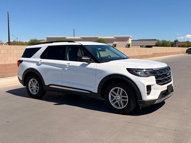 Used 2025 Ford Explorer Active RWD image 5