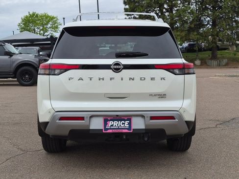 Used 2024 Nissan Pathfinder Platinum AWD/4WD image 6