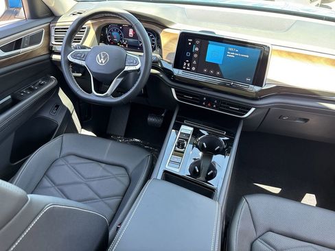 New 2026 Volkswagen Atlas SE FWD image 10