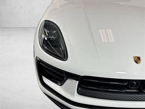 Used 2026 Porsche Macan AWD/4WD image 27