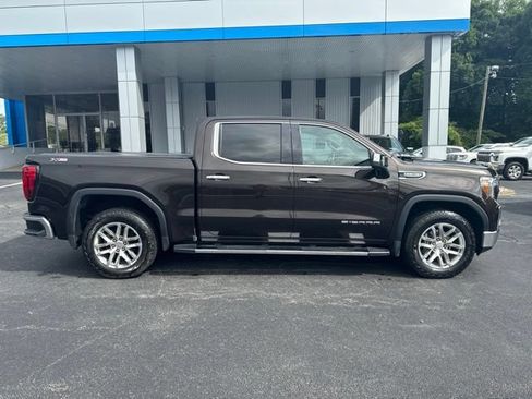 Used 2019 GMC Sierra 1500 SLT w/ SLT Premium Package AWD/4WD image 18