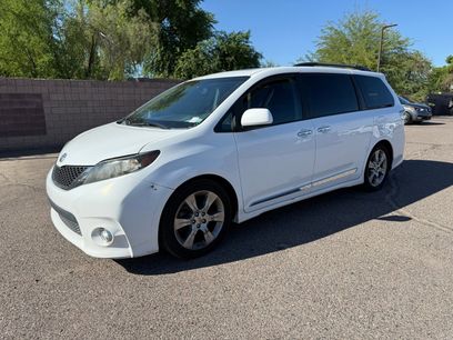 Used 2014 Toyota Sienna SE