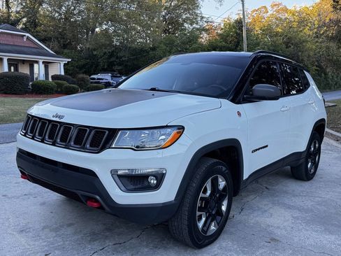 Used 2018 Jeep Compass Trailhawk image 6