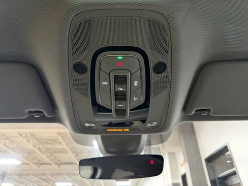 Used 2024 Audi Q5 e Premium Plus w/ Premium Plus Package image 16