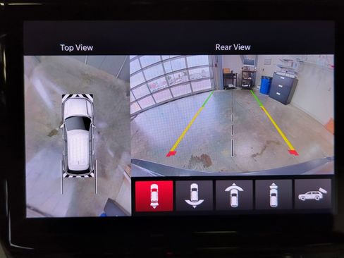 Used 2022 Jeep Grand Cherokee Overland w/ Advanced Protech Group III image 27