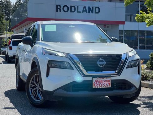 Used 2023 Nissan Rogue S AWD/4WD image 1
