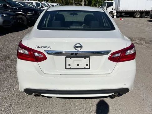 Used 2016 Nissan Altima 2.5 S FWD image 4