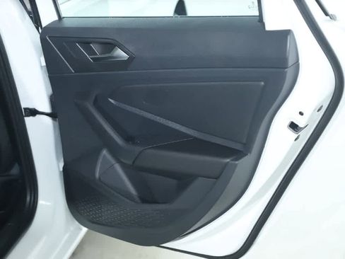 Certified 2025 Volkswagen Jetta S image 27