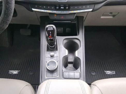 Used 2023 Cadillac XT4 Luxury image 15