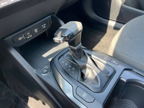 Used 2025 Kia K4 FWD image 41