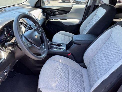 Used 2024 Chevrolet Equinox LS w/ LS Convenience Package FWD image 16