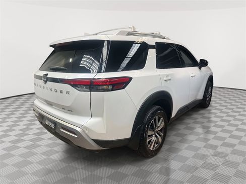 Certified 2025 Nissan Pathfinder SL w/ Cargo Package image 6