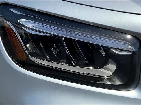 New 2025 Mercedes-Benz GLB 250 GLB 250 image 18