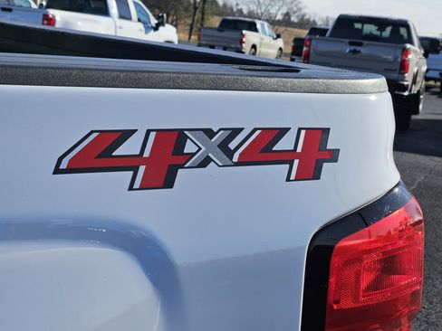 Used 2018 Chevrolet Silverado 2500 W/T w/ WT Convenience Package image 8