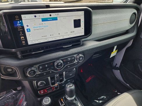 Used 2024 Jeep Wrangler Unlimited Sport image 9