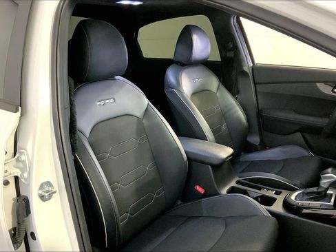 Certified 2024 Kia Forte GT-Line w/ GT-Line Premium Package FWD image 7