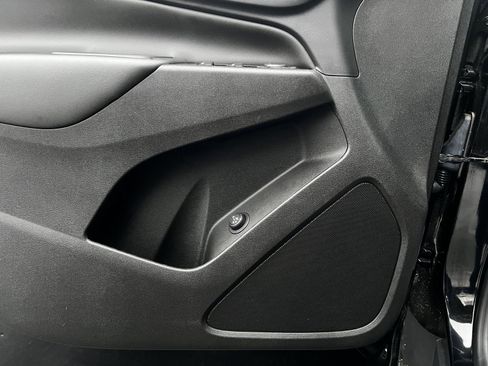 Used 2023 Chevrolet Equinox LT image 13