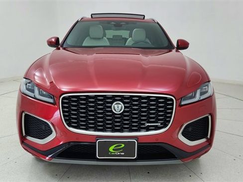 Used 2025 Jaguar F-PACE R-Dynamic S image 2