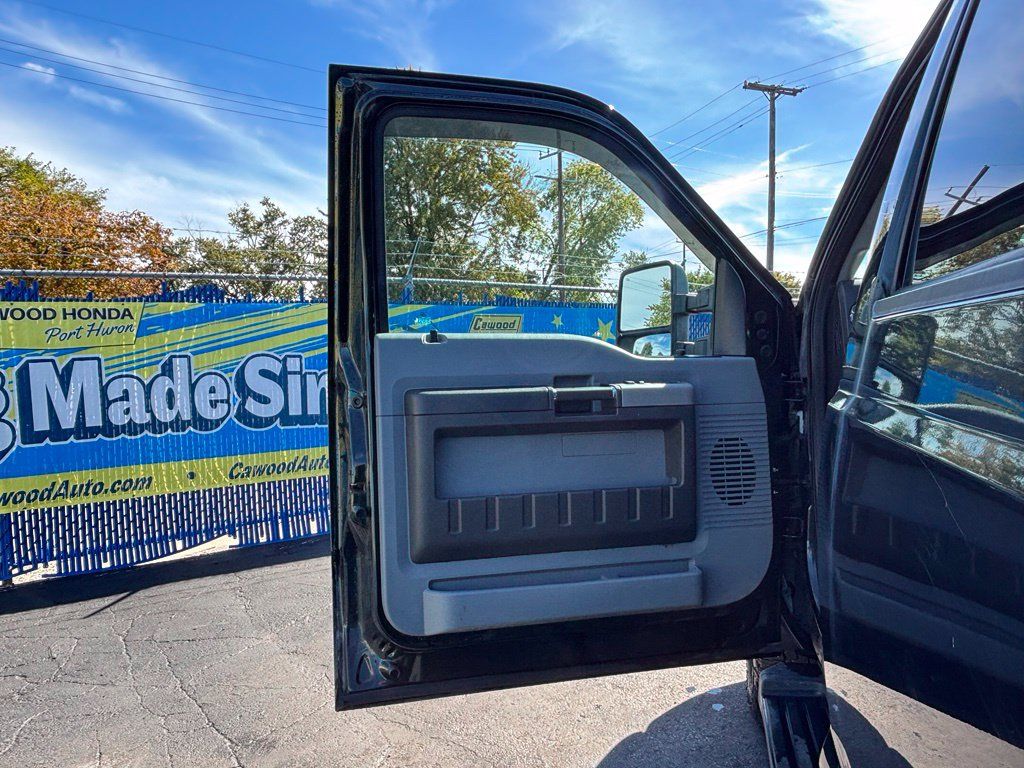 Used 2016 Ford F250 XLT w/ Advanced Security Group AWD/4WD image 13