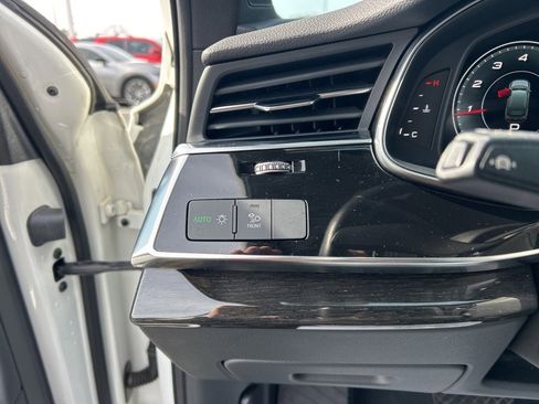 Used 2021 Audi Q7 2.0T Premium Plus w/ Executive Package image 8