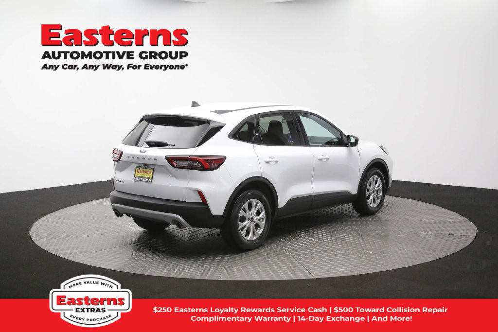 Used 2025 Ford Escape Active FWD image 41