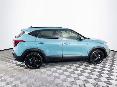 Used 2026 Kia Seltos EX image 9