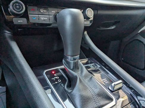 Used 2025 Jeep Compass Limited image 18