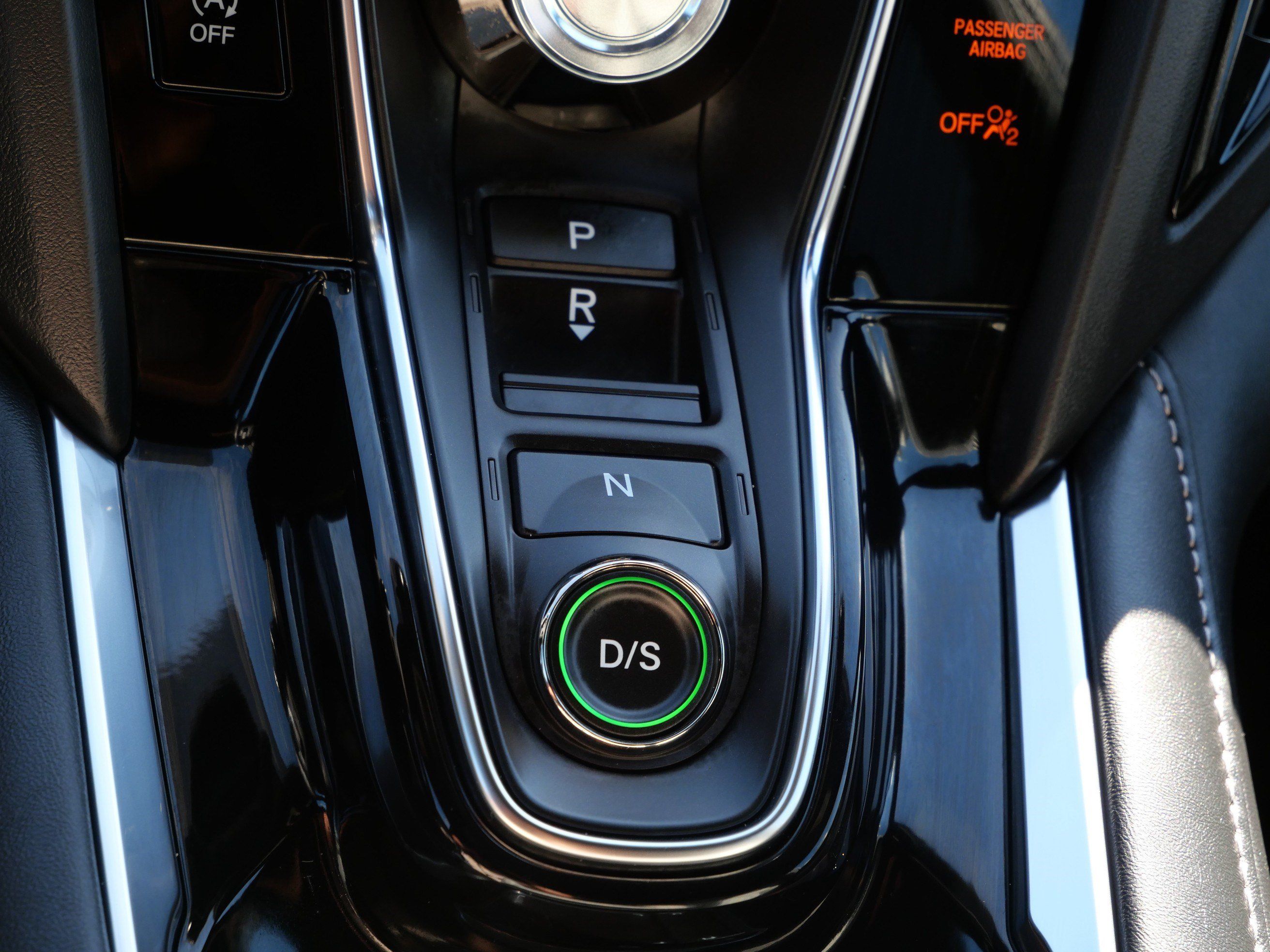 Certified 2025 Acura RDX FWD image 24