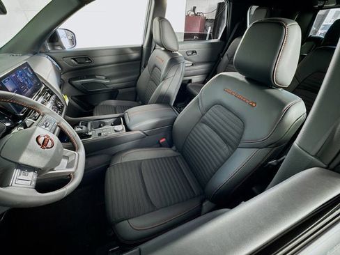 New 2026 Nissan Pathfinder Rock Creek w/ Rock Creek Premium Package AWD/4WD image 18