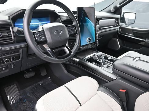 Used 2023 Ford F150 Lightning Platinum AWD/4WD image 12