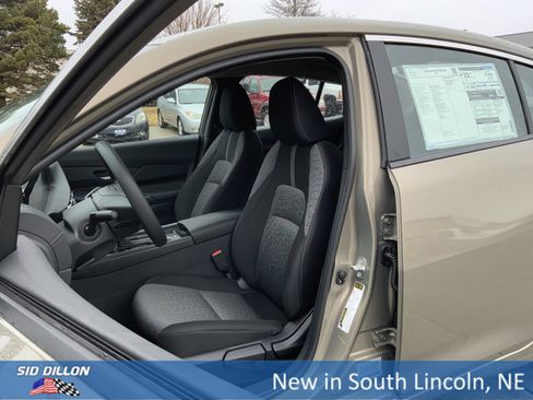 New 2026 Nissan Sentra SV w/ Floor Mat Package image 9