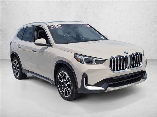 Used 2026 BMW X1 xDrive28i w/ Technology Package AWD/4WD image 3