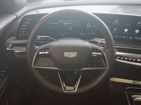 Used 2024 Cadillac Lyriq Tech image 25