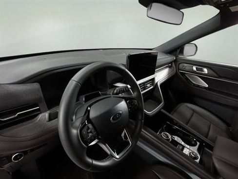 New 2026 Ford Explorer Platinum AWD/4WD image 10