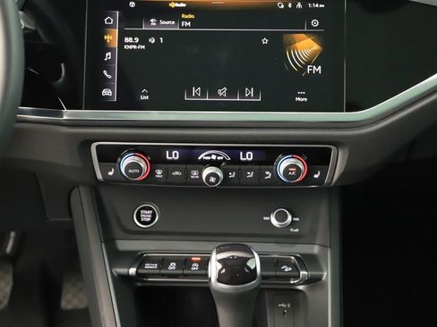 Certified 2025 Audi Q3 2.0T Premium w/ Convenience Package image 21