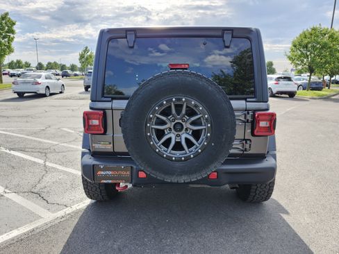 Used 2021 Jeep Wrangler Unlimited Rubicon AWD/4WD image 17