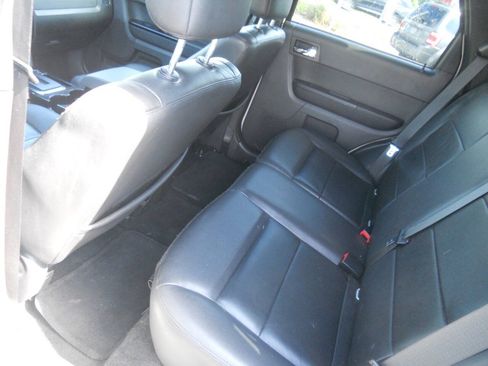 Used 2010 Ford Escape Limited AWD/4WD image 19
