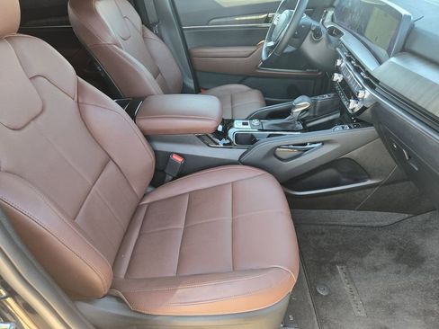Used 2025 Kia Telluride SX FWD image 15