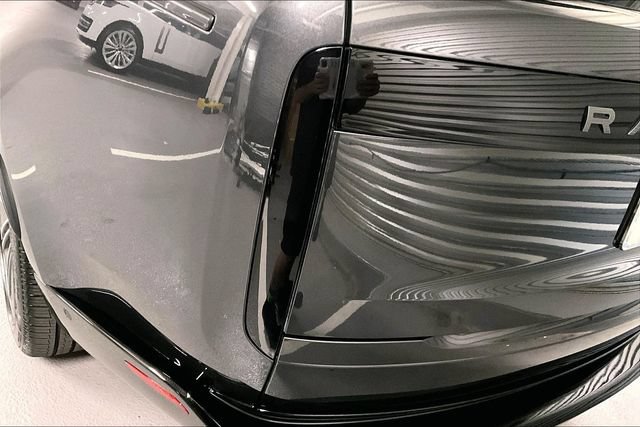 Certified 2023 Land Rover Range Rover SE AWD/4WD image 28
