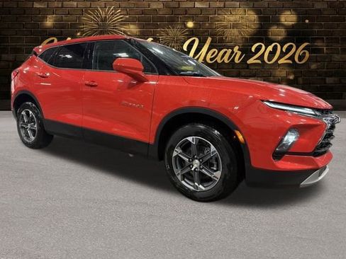 Used 2025 Chevrolet Blazer LT image 9