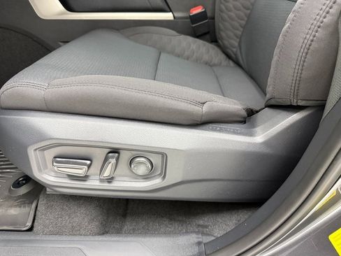 New 2026 Toyota Tundra SR5 w/ SR5 Convenience Package image 28