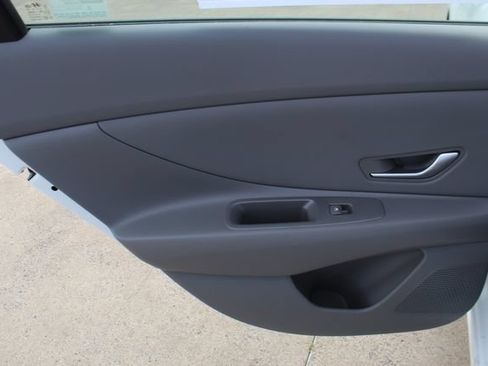 New 2026 Hyundai Elantra SEL Sport Premium FWD image 11