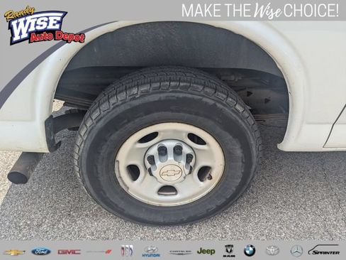Used 2019 Chevrolet Express 2500 w/ Communications Package RWD image 23