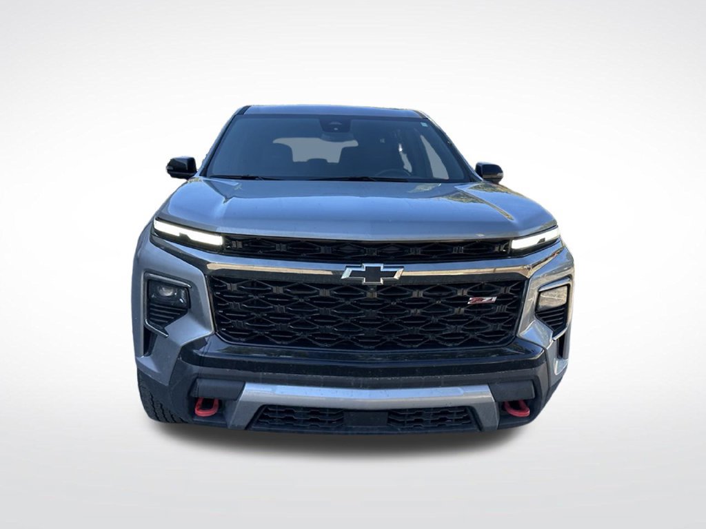 Used 2024 Chevrolet Traverse Z71 w/ LPO, Floor Liner Package AWD/4WD image 9