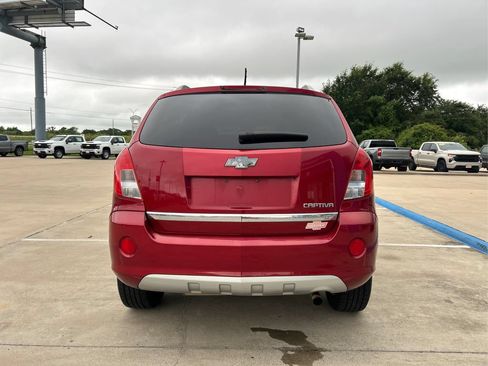 Used 2014 Chevrolet Captiva Sport LT FWD image 11