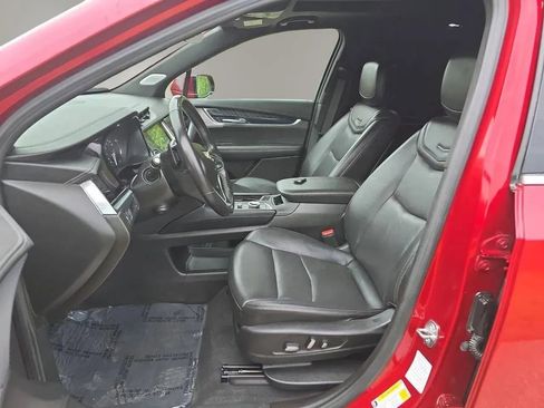 Used 2023 Cadillac XT6 Premium Luxury AWD/4WD image 11