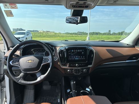Used 2018 Chevrolet Traverse High Country AWD/4WD image 10