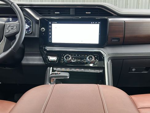 Used 2025 GMC Sierra 1500 Denali Ultimate image 23