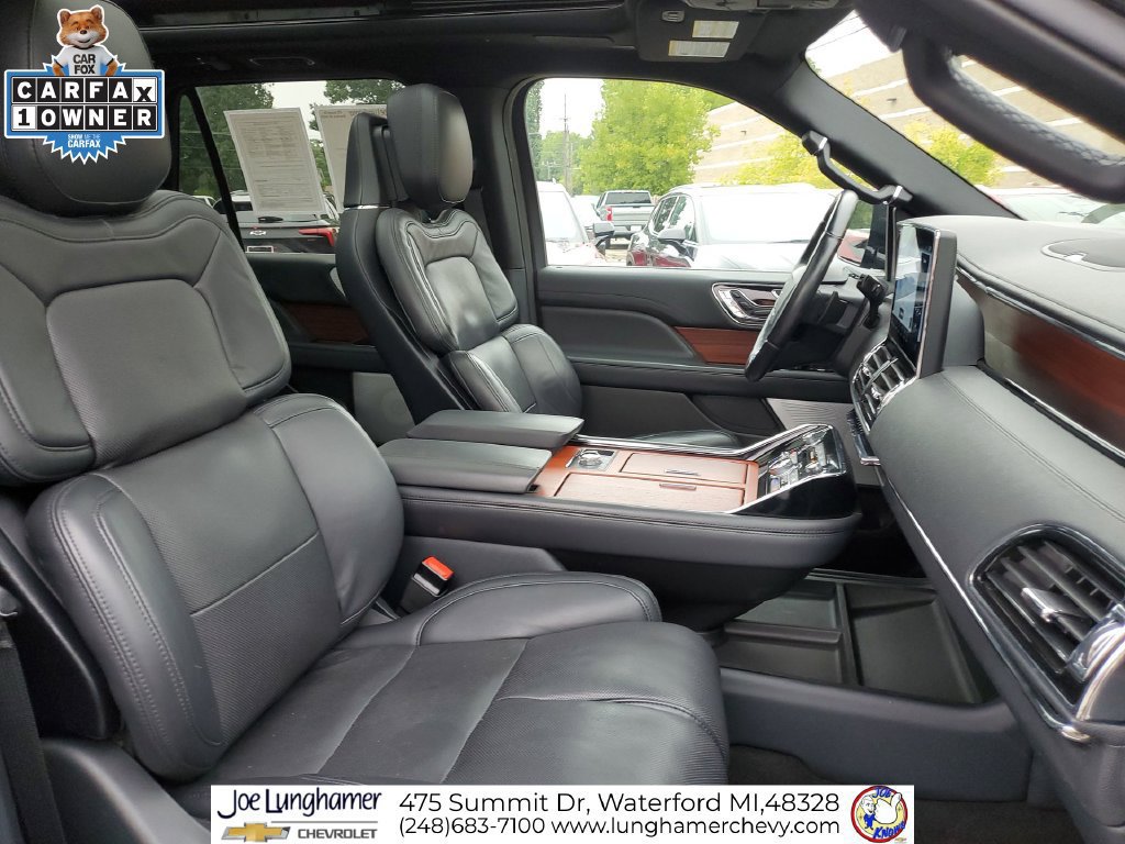 Used 2023 Lincoln Navigator Reserve AWD/4WD image 30